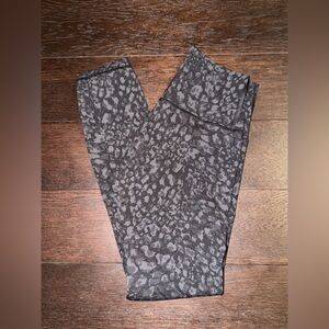 Nwot lululemon wunder under